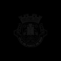 Porto de Mós municipal coat of arms displayed on the official animal-care centre page