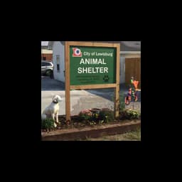 Letrero frente a Lewisburg Animal Shelter